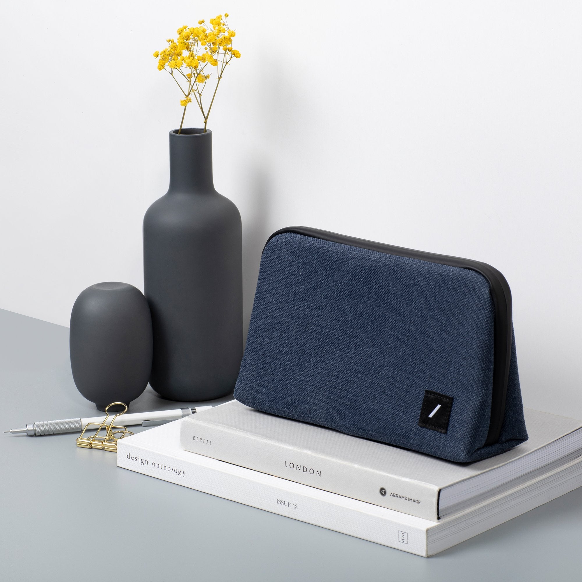 Native Union - On-The-Go Essentials for MacBook 13" #color_indigo