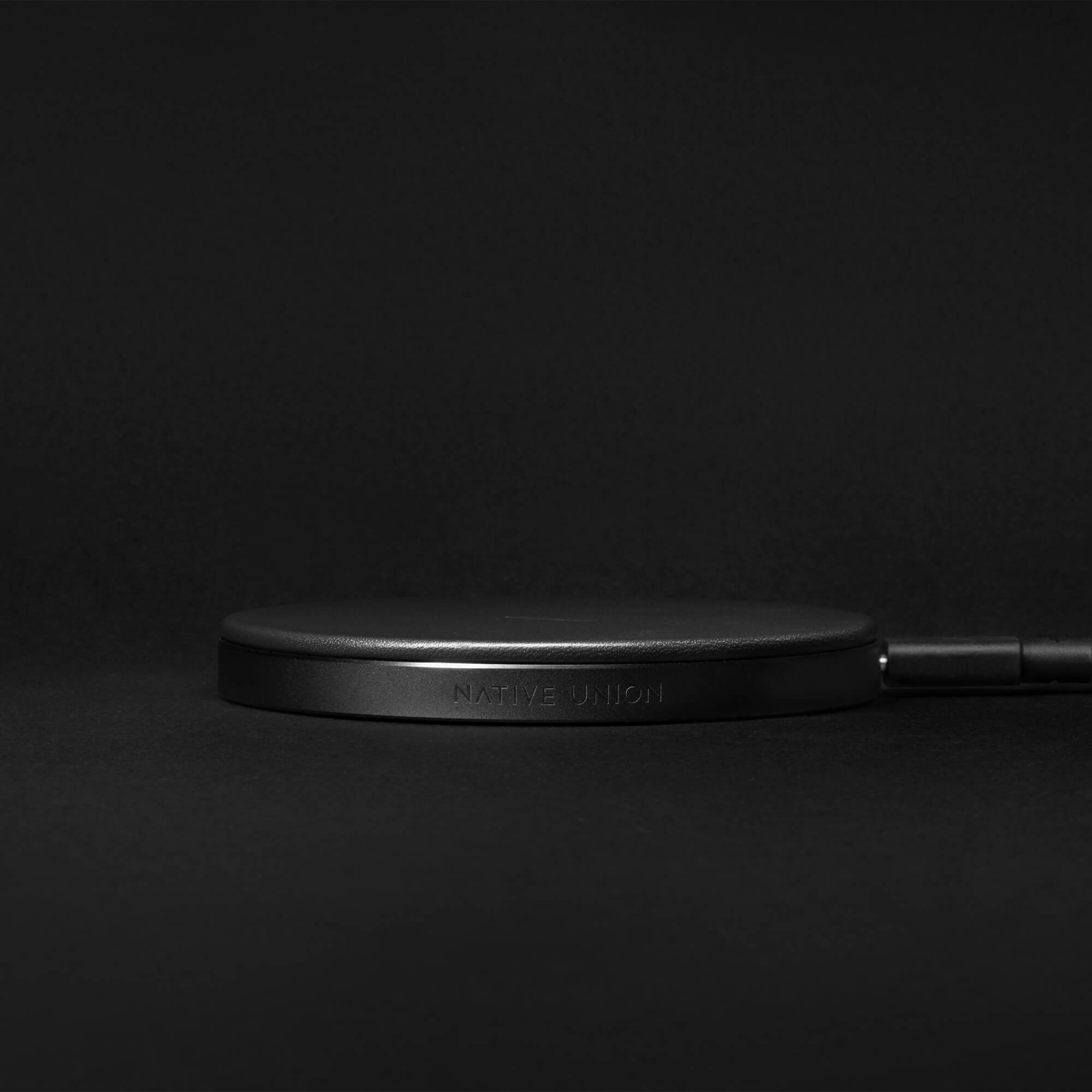 Native Union - Drop Classic Leather Wireless Charger #color_black