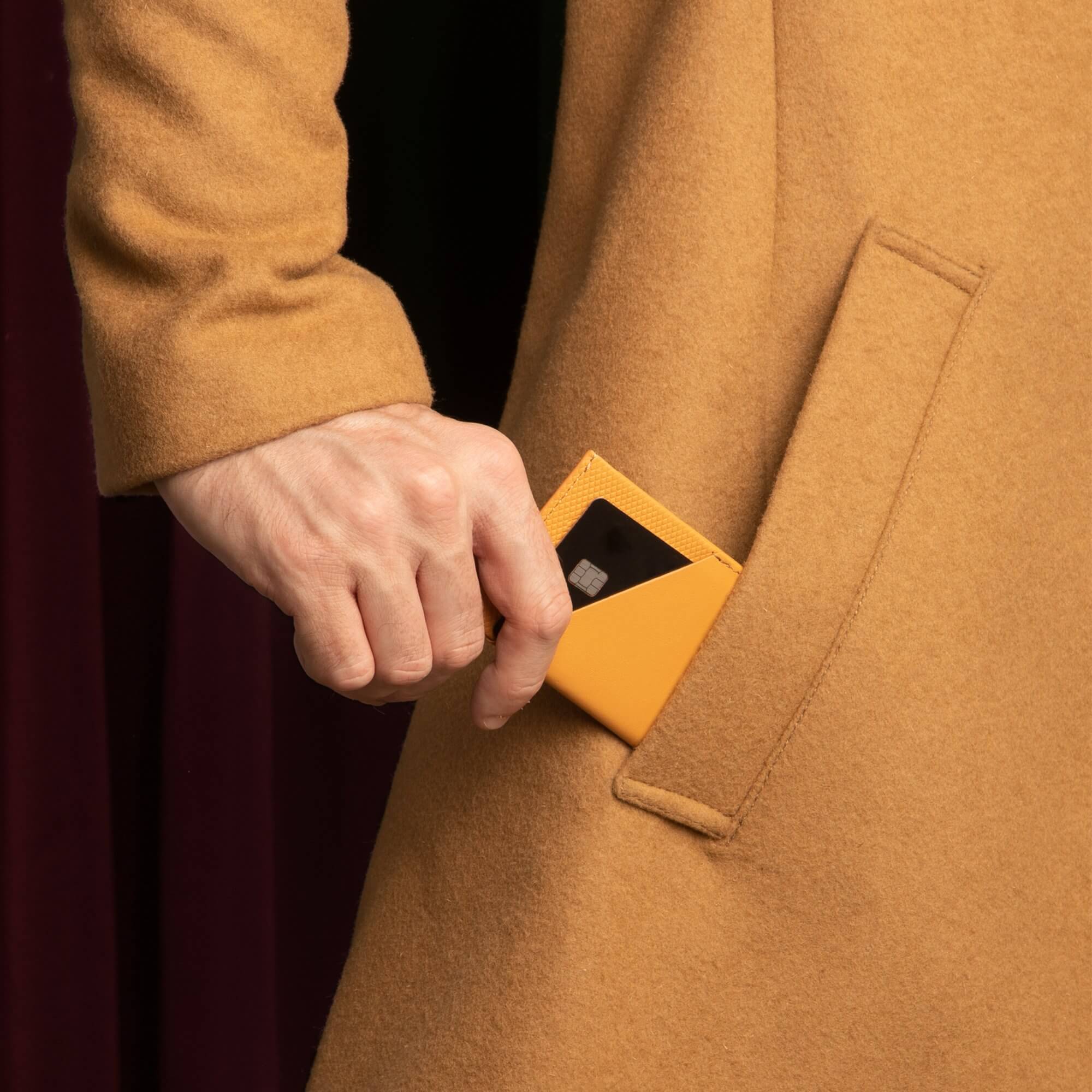 Native Union - Heritage Card Holder #color_ocre