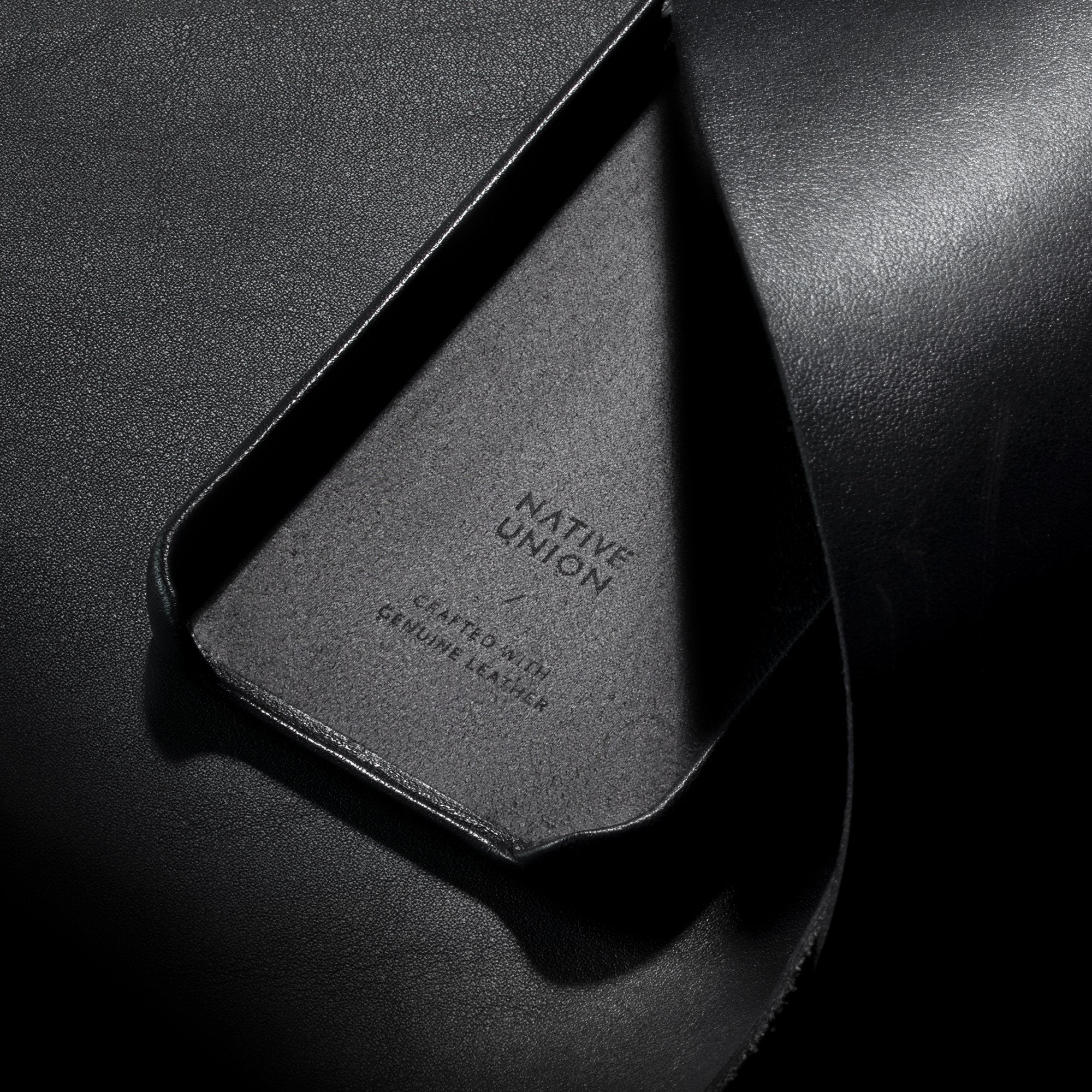 Native Union - Clic Card (iPhone 12 Pro) #color_black